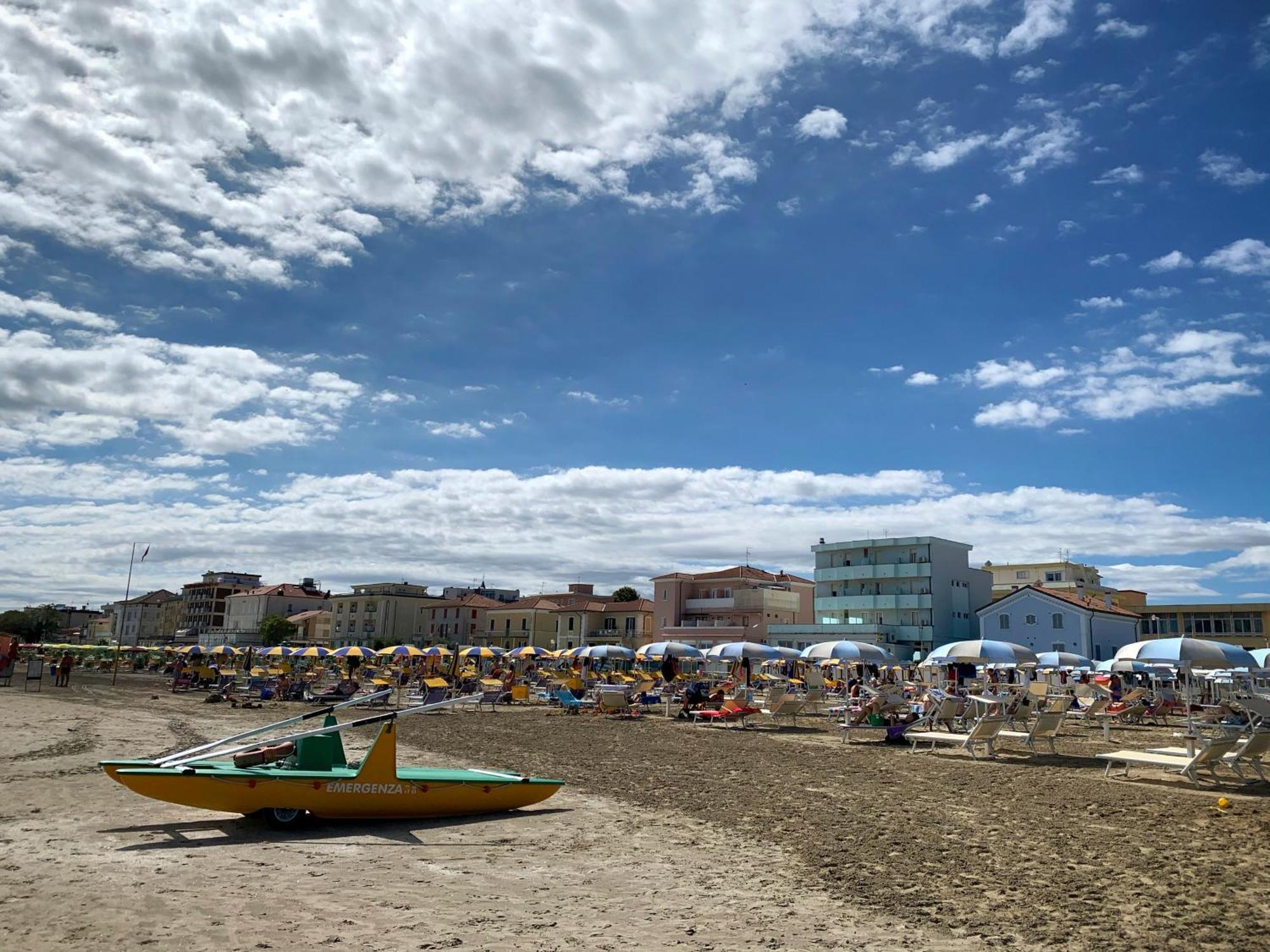 Hotel Acquamarina Viserba Rimini Buitenkant foto