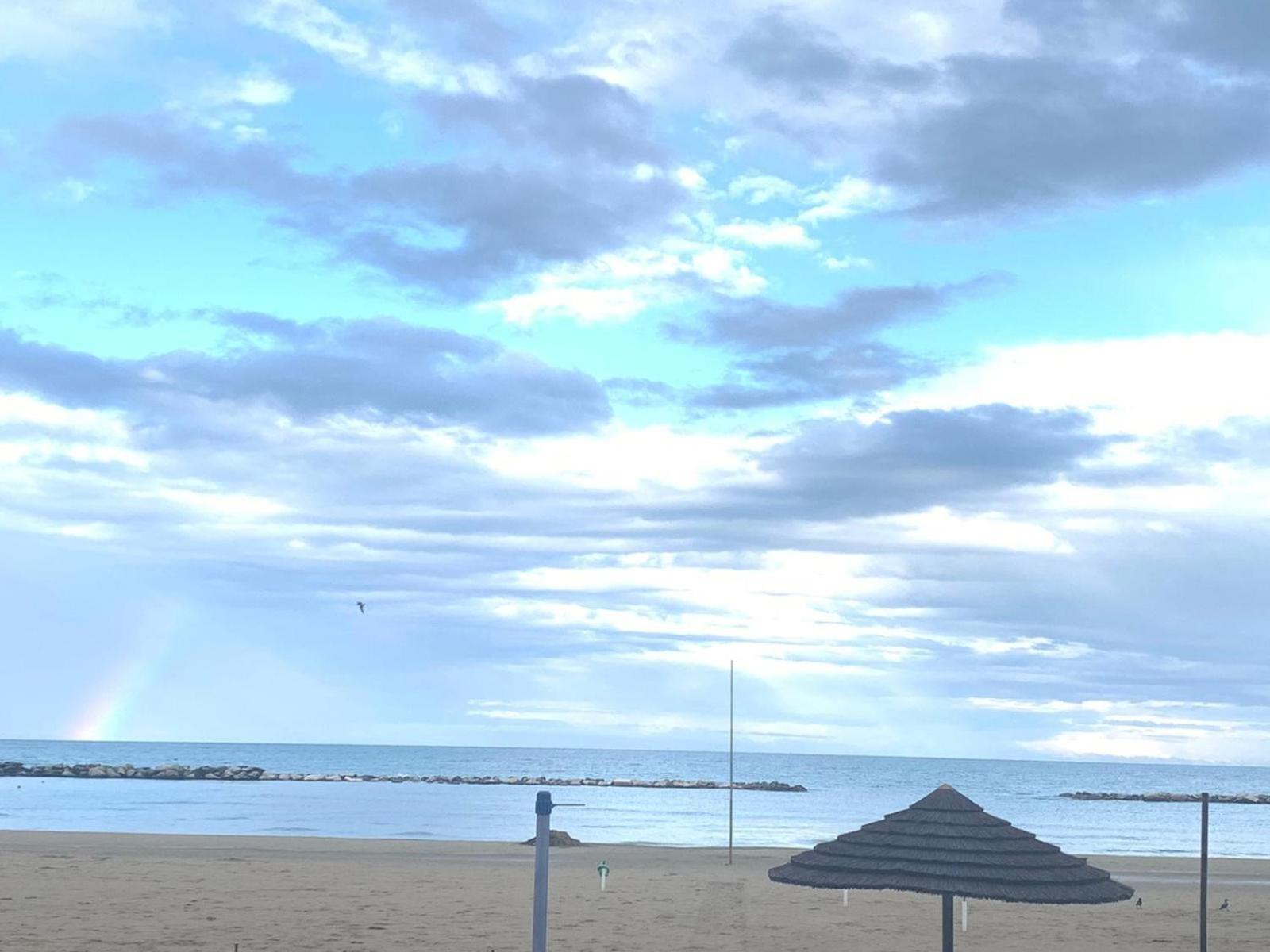 Hotel Acquamarina Viserba Rimini Buitenkant foto